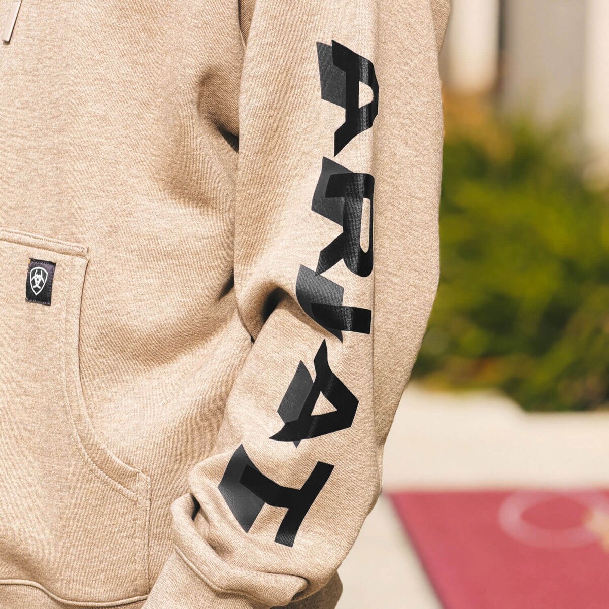 Ariat I-State Oatmeal Hood left sleeve design close up